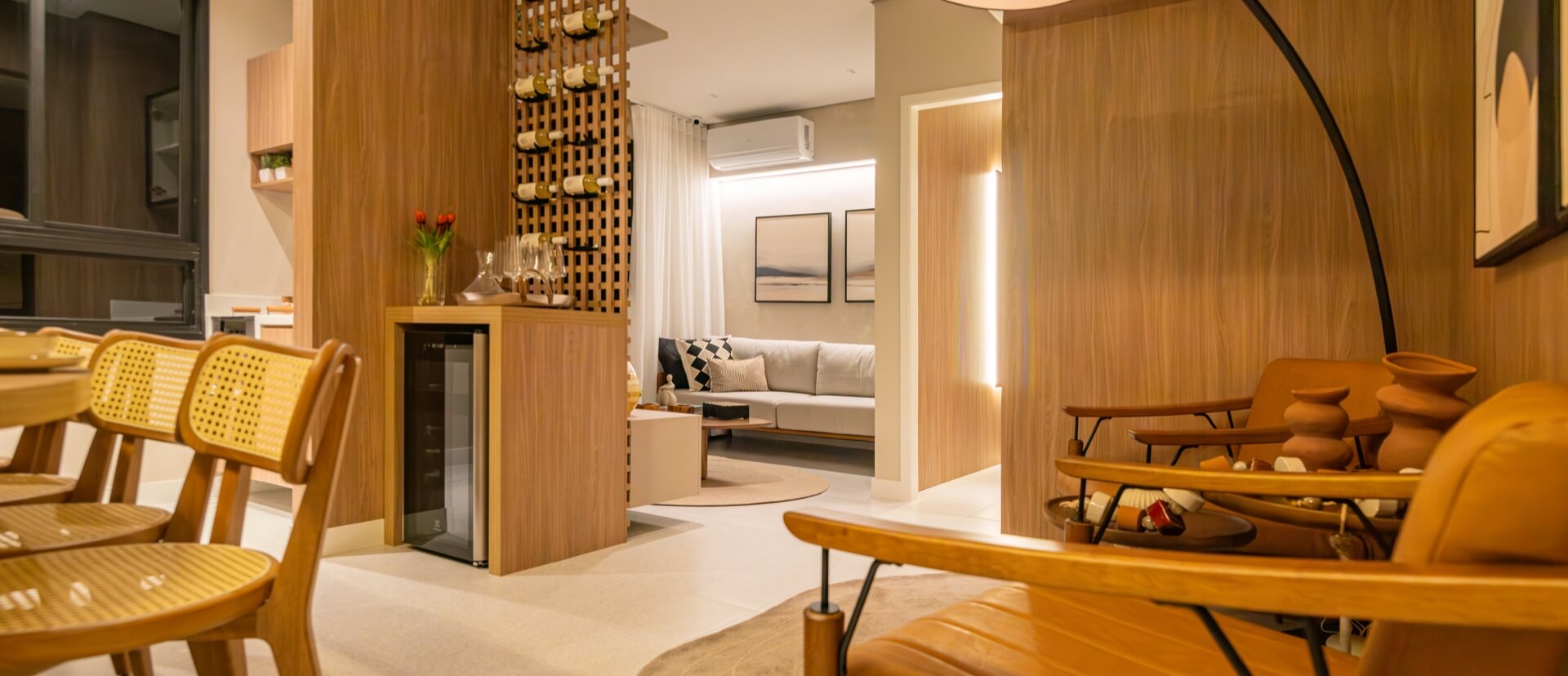 Apartamento decorado — 2 dorms com suíte